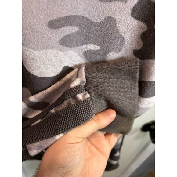 DKNY Gray And Black Camouflage Long Sleeve Hoodie Jacket Size XL Super Soft - Picture 3 of 5